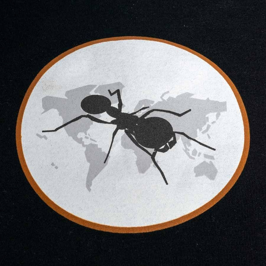 Ant's Kingdom Luxe T-Shirt - Premium Katoenen Merch met Logo (Dames & Heren)